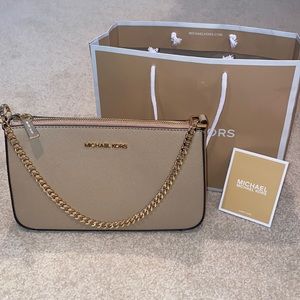 Michael Kors purse